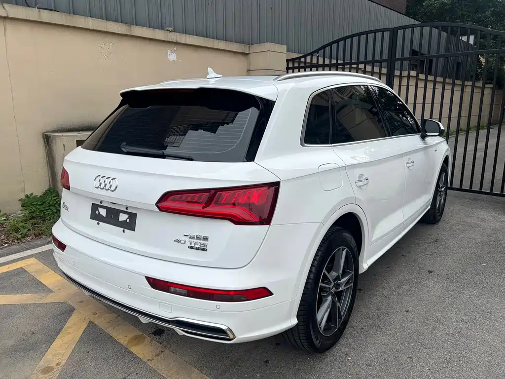 Audi Q5L — миниатюра 4