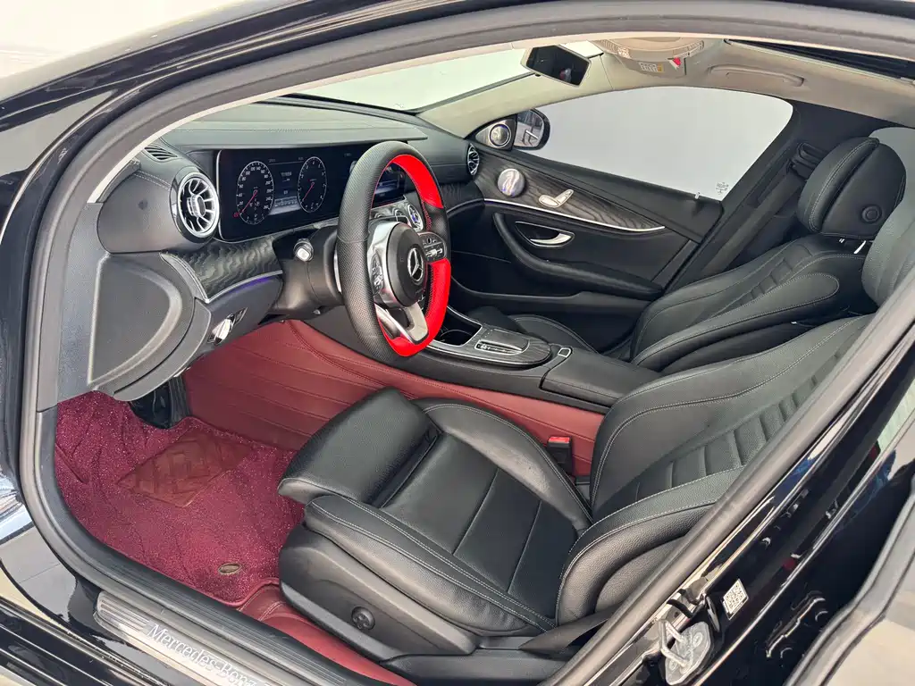Mercedes-Benz E-Class — миниатюра 2