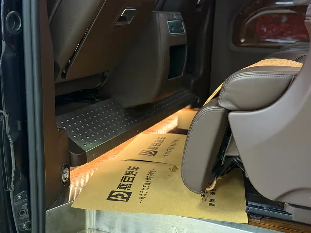 Mercedes-Benz Vito (Import) — миниатюра 19