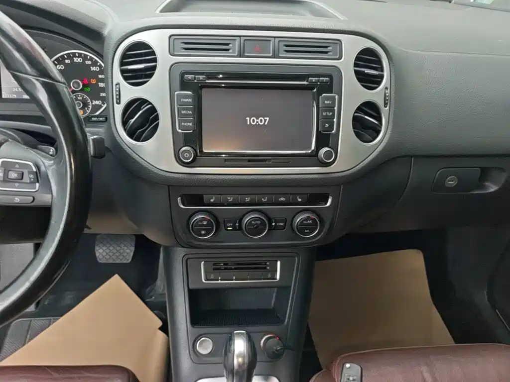 Volkswagen Tiguan — миниатюра 13