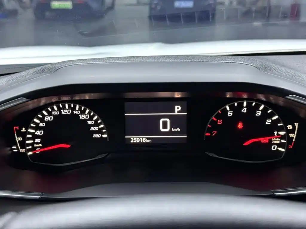 Peugeot 2008 - фото 13
