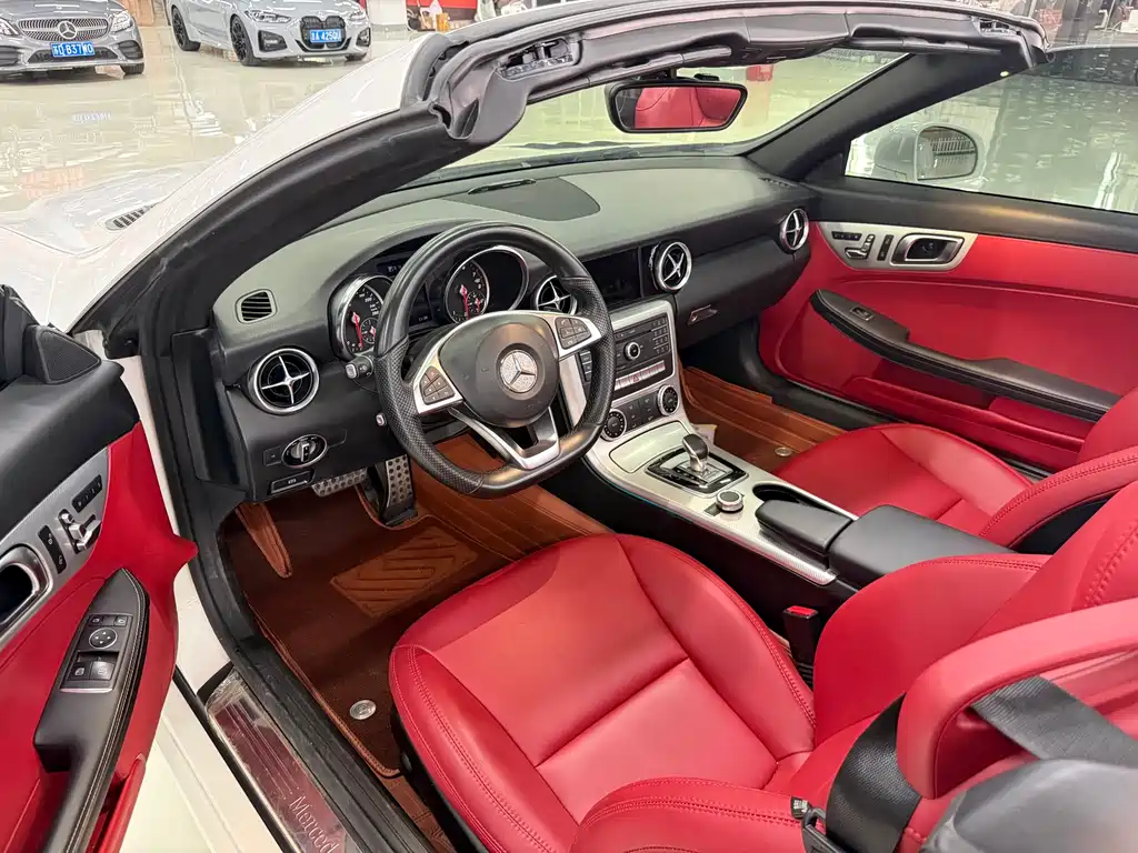Mercedes-Benz SLC 2017 SLC 180
