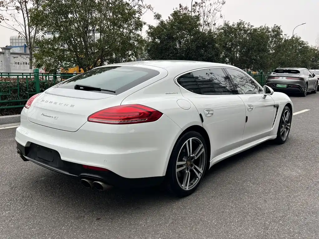 Porsche Panamera — миниатюра 19