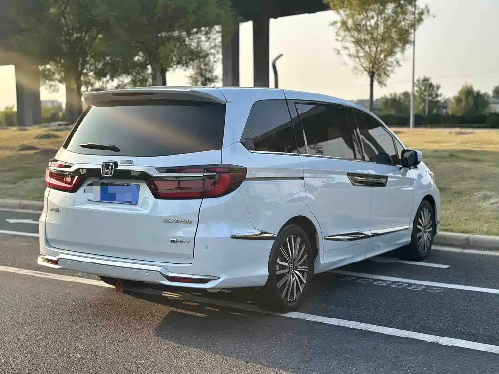 Honda Elysion — миниатюра 5