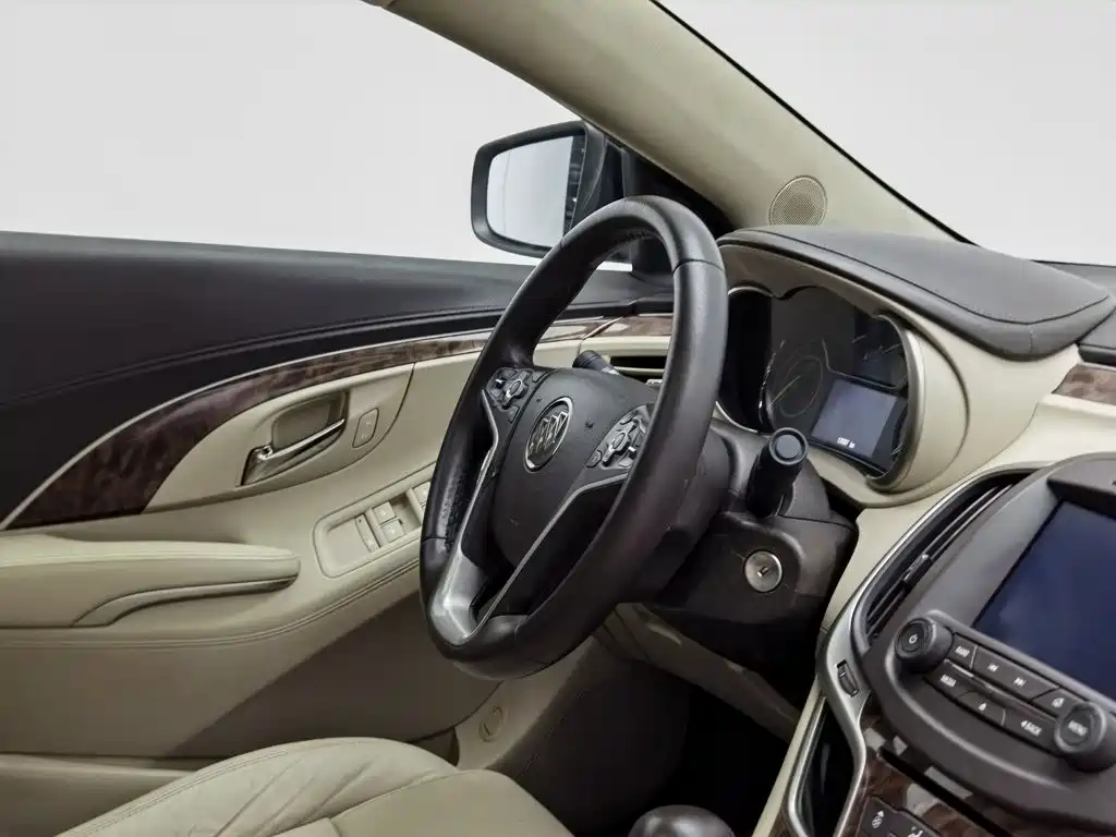 Buick LaCrosse — миниатюра 22
