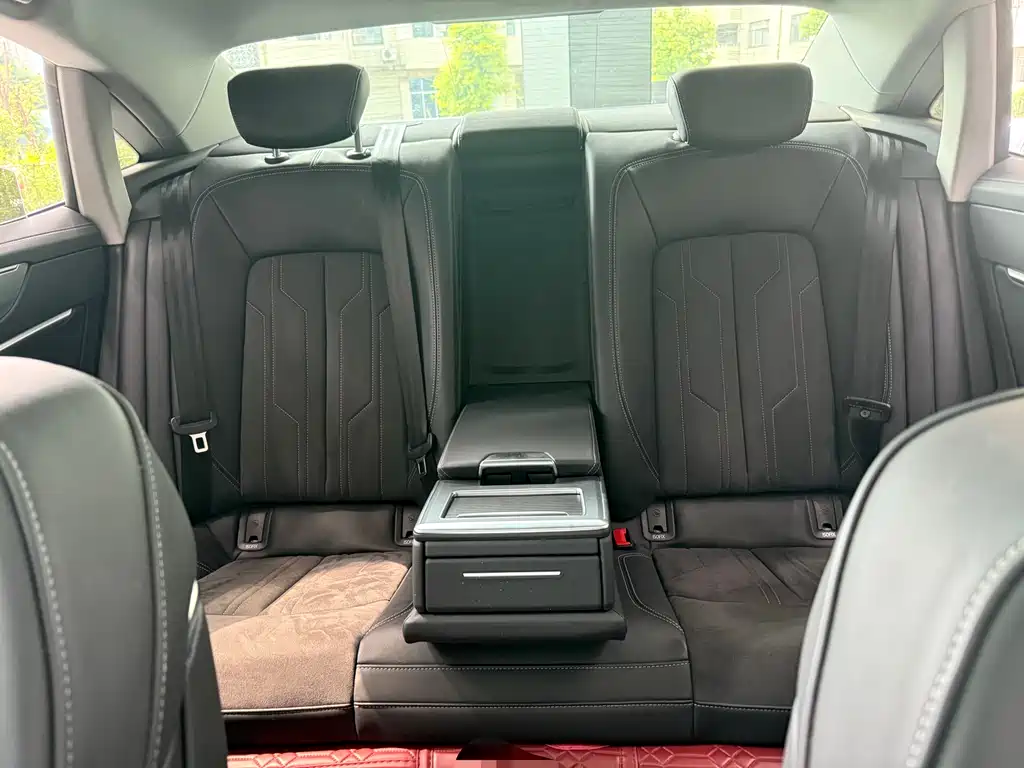Audi A7L 2025 45 TFSI Luxury