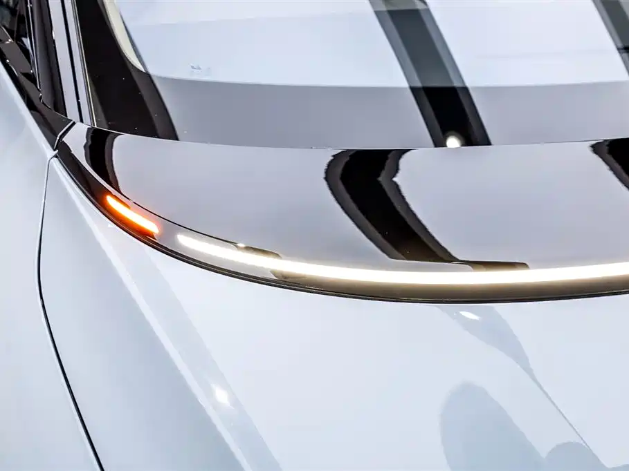 Li Auto i8 2025 Standard