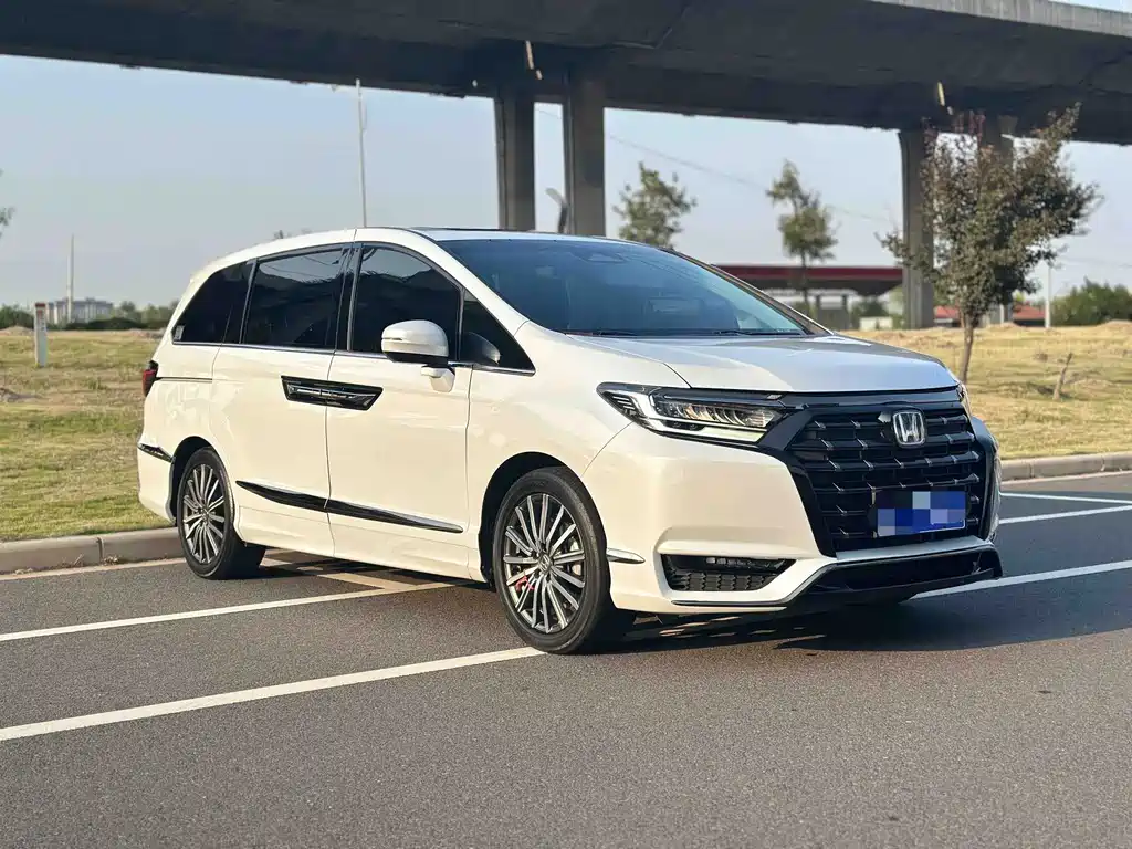 Honda Elysion — миниатюра 2