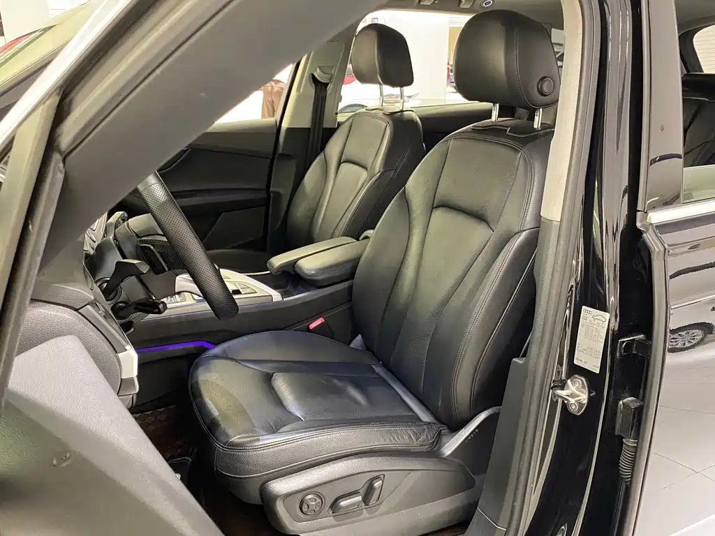 Audi Q7 — миниатюра 9
