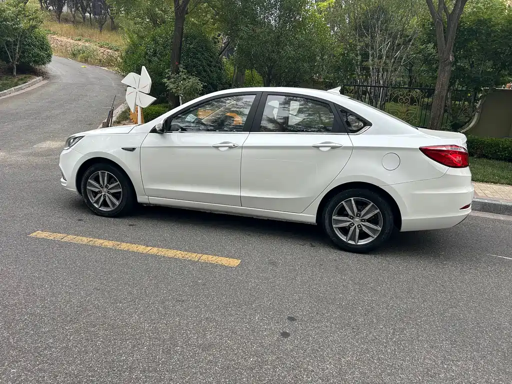 Changan Eado — миниатюра 8