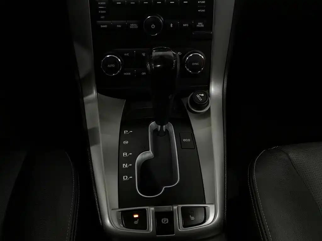 Chevrolet Captiva — миниатюра 13
