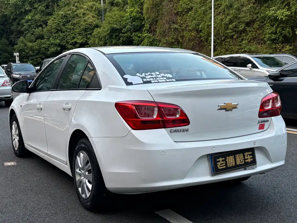 Chevrolet Cruze — миниатюра 6