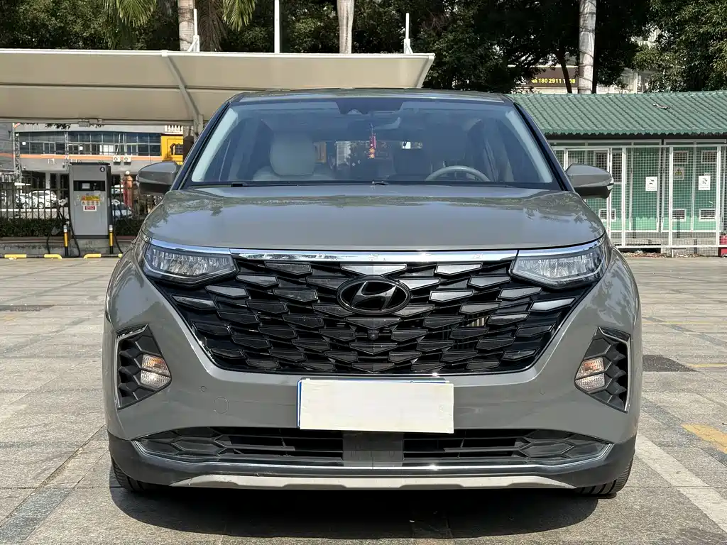 HYUNDAI KUSTU