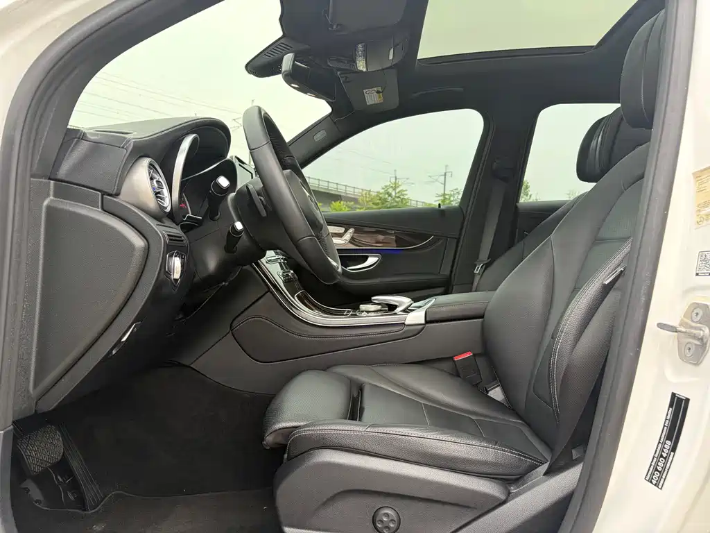 Mercedes-Benz GLC 2018 GLC 260 4MATIC