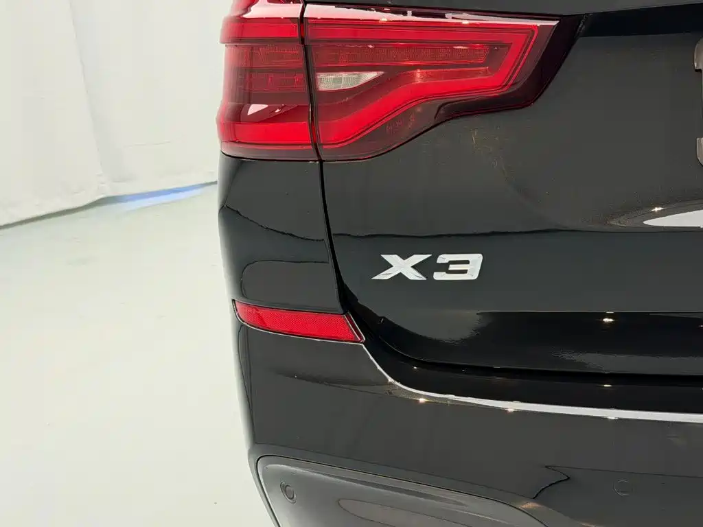 BMW X3 — миниатюра 10