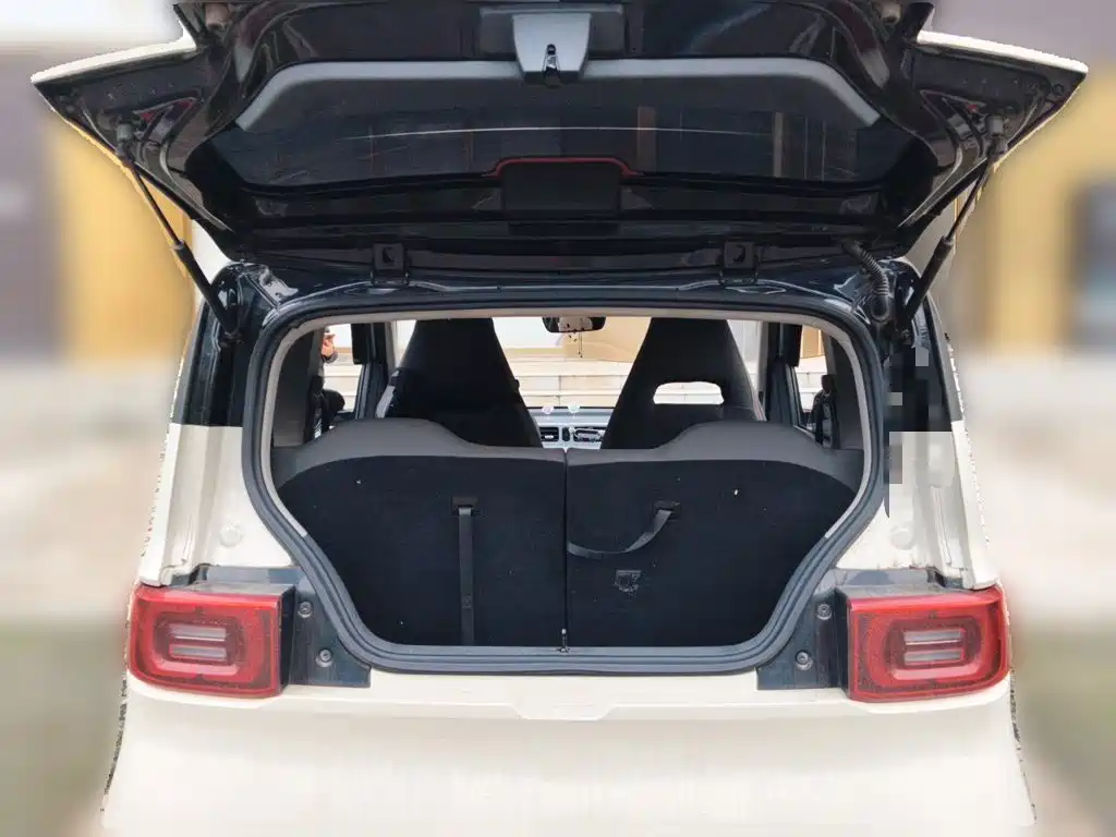 Wuling MINIEV — миниатюра 20