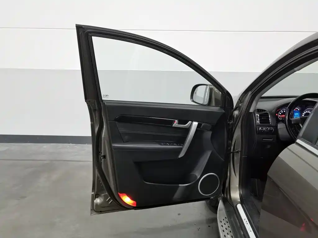 Chevrolet Captiva — миниатюра 8