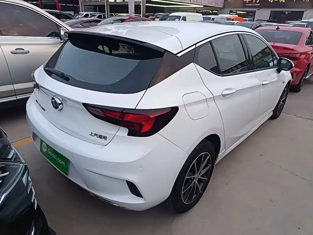 Buick Verano — миниатюра 7