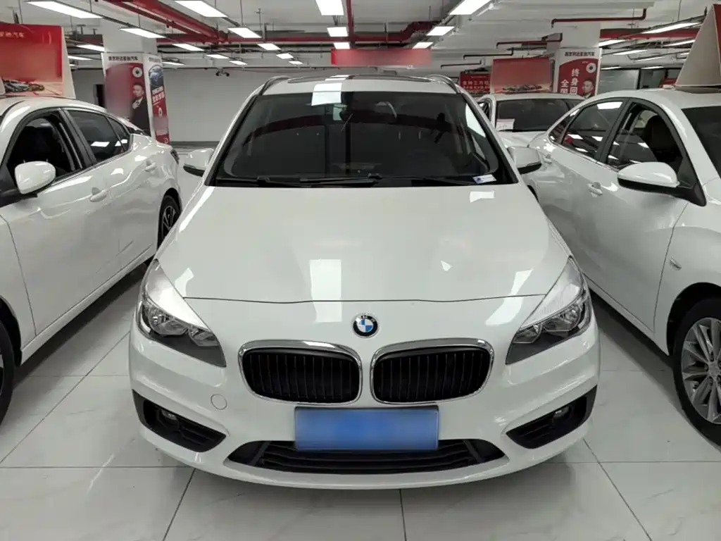 BMW 2 Series Active Tourer (Import) — миниатюра 3