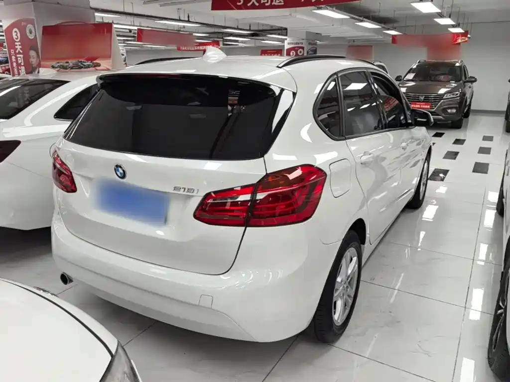 BMW 2 Series Active Tourer (Import) — миниатюра 7