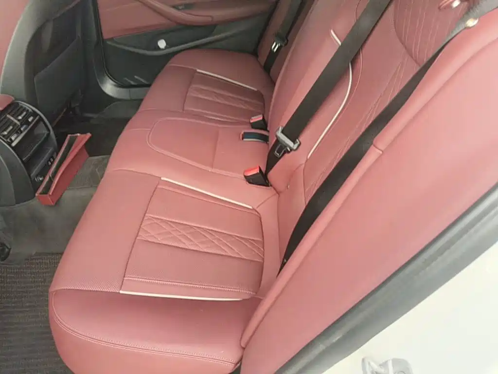 BMW 5 Series — миниатюра 22