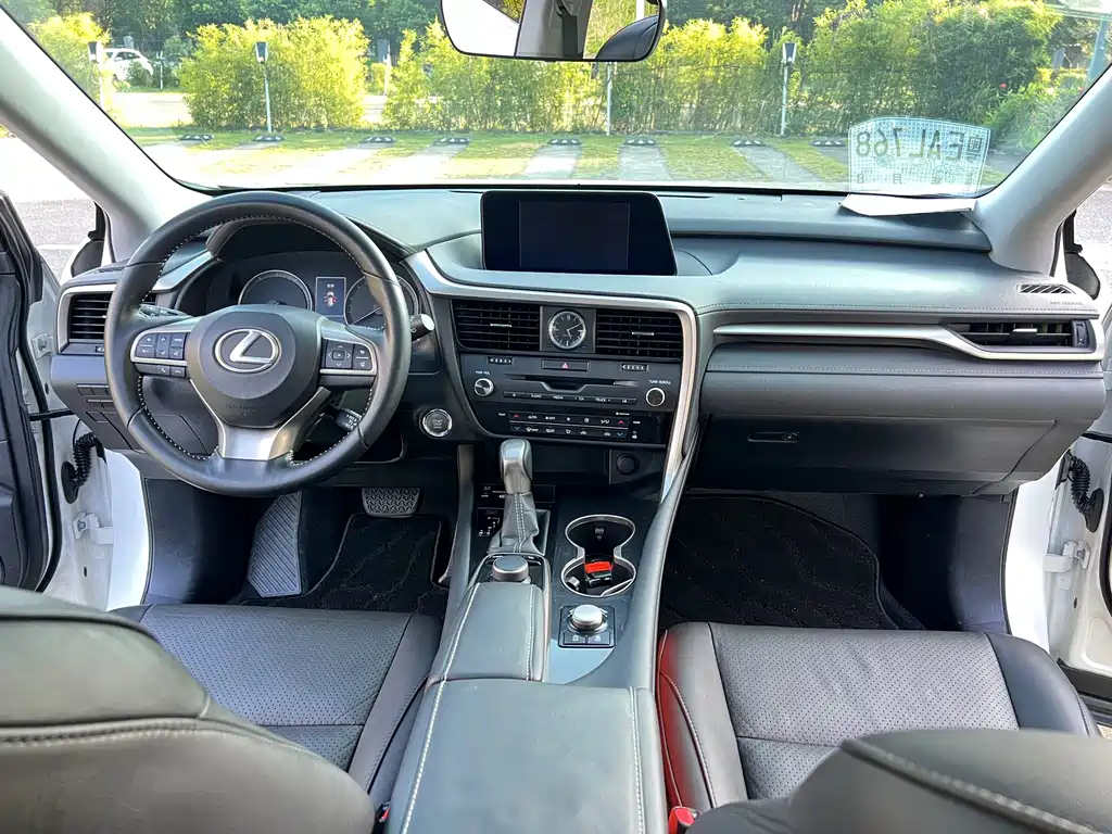 Lexus RX — миниатюра 9