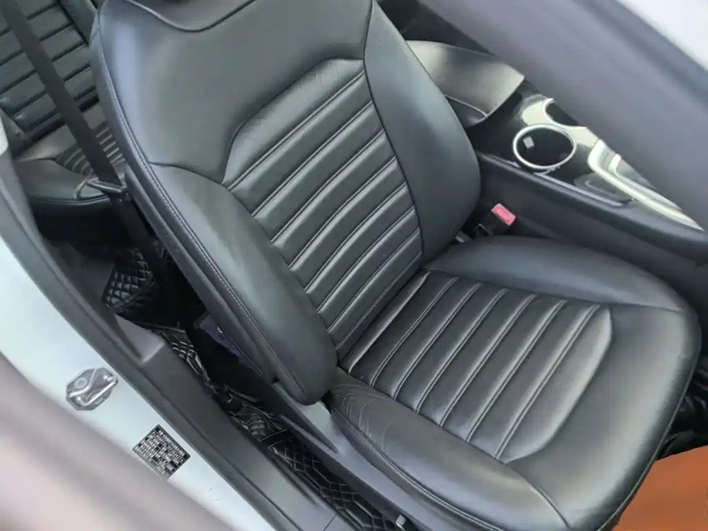 Ford Mondeo — миниатюра 25
