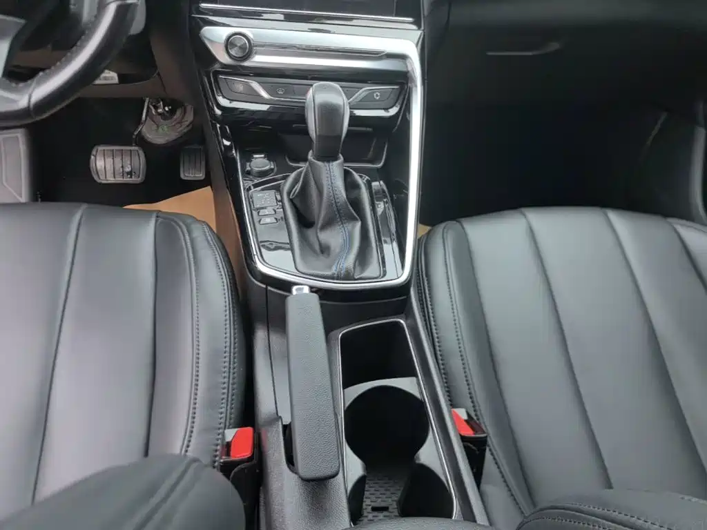 Peugeot 308 — миниатюра 14