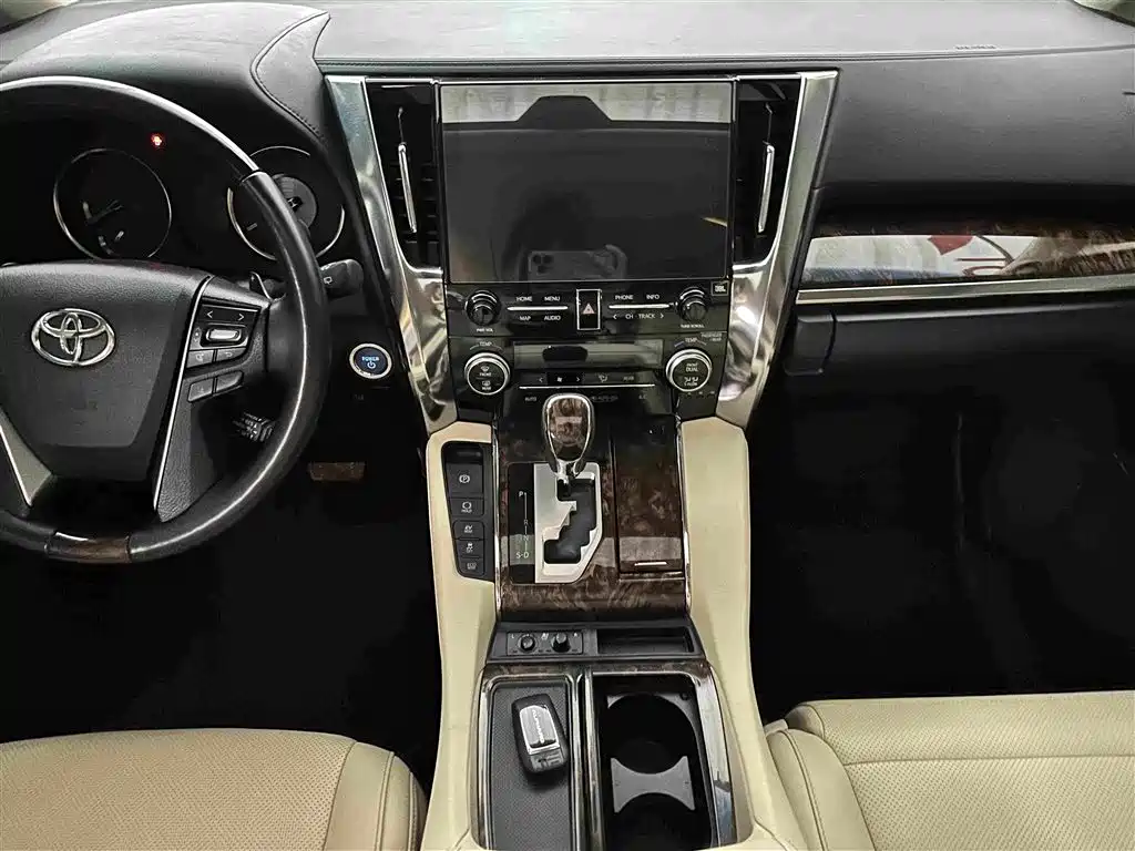 Toyota Alphard — фотографии объявления, Фото 19