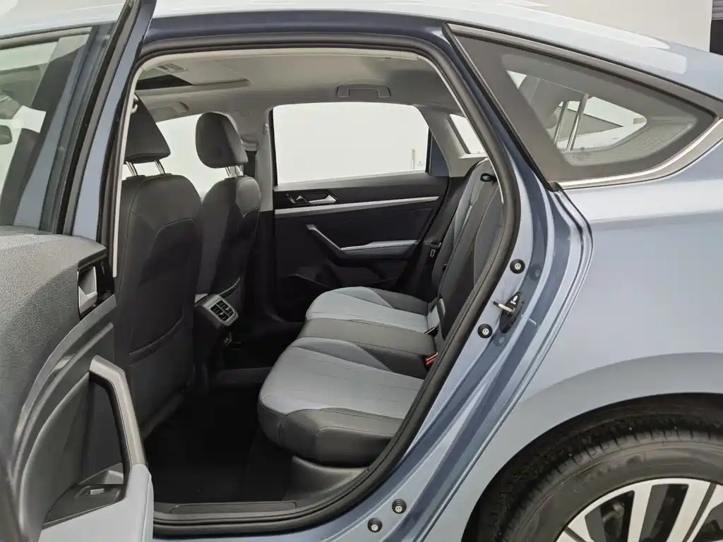 Volkswagen Lavida — миниатюра 15