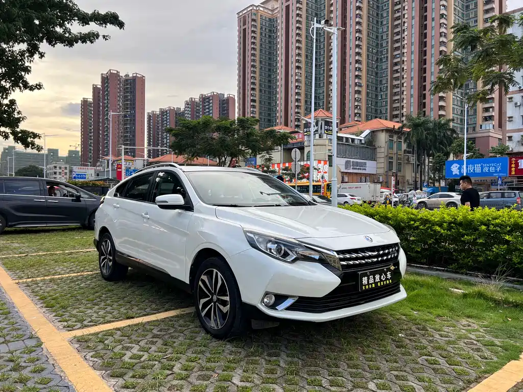 Купить Venucia T90