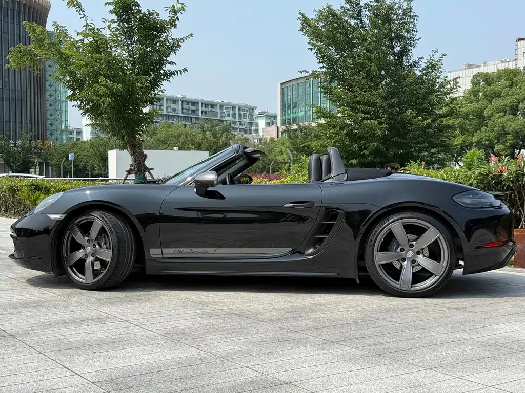 Porsche 718 2019 Boxster T 2.0T