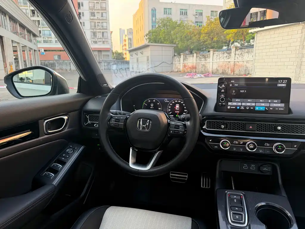 Honda Civic — миниатюра 7
