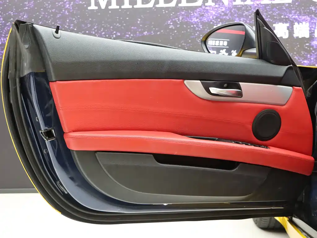 BMW Z4 — миниатюра 27