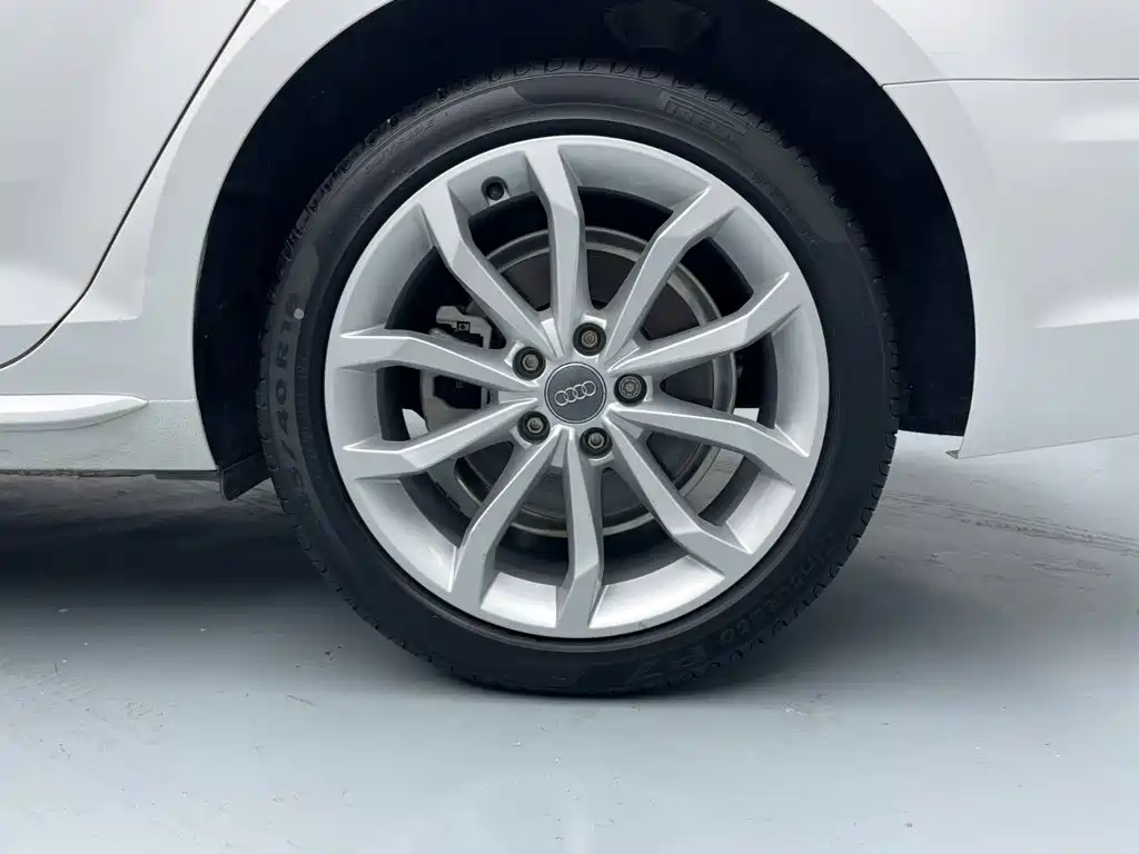 Audi A4L — миниатюра 16