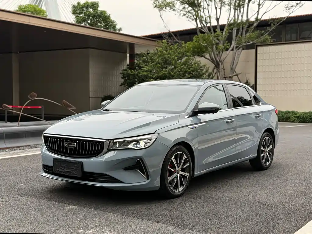 Geely Emgrand 2023