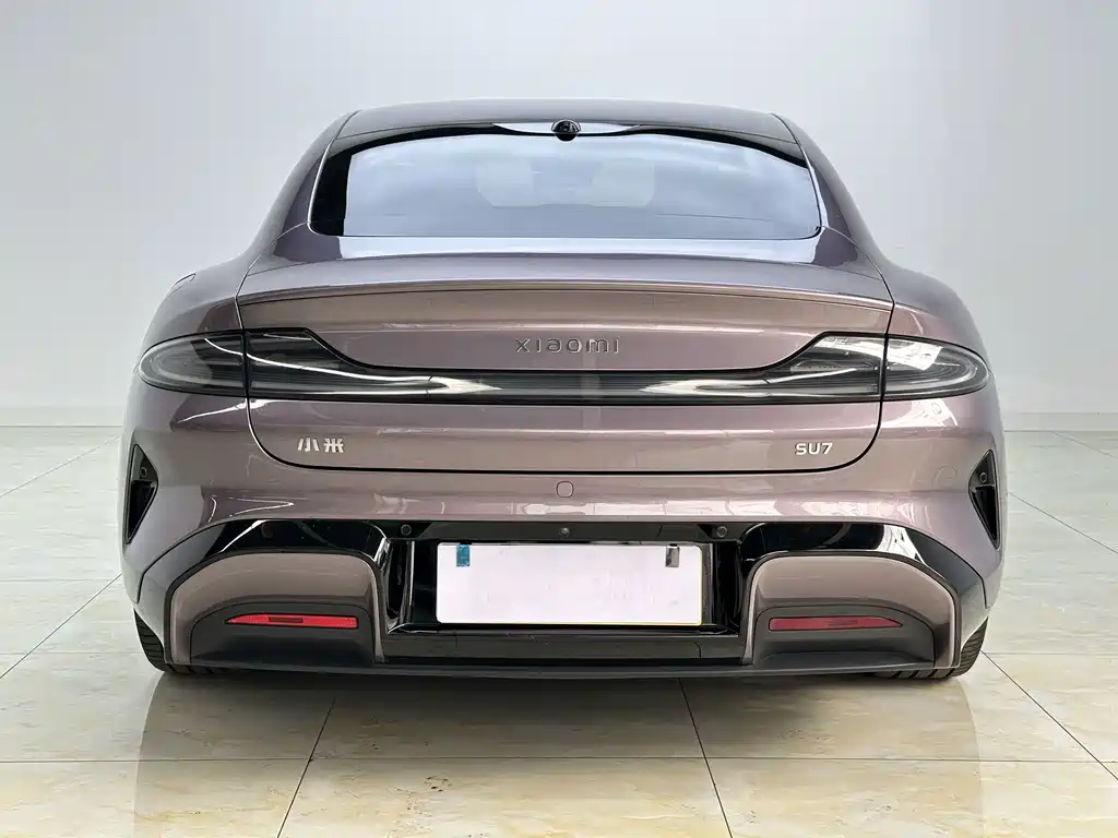 Xiaomi SU7 — миниатюра 8