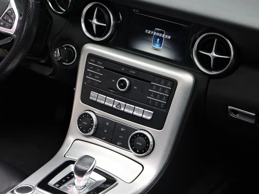 Mercedes-Benz SLC — миниатюра 24