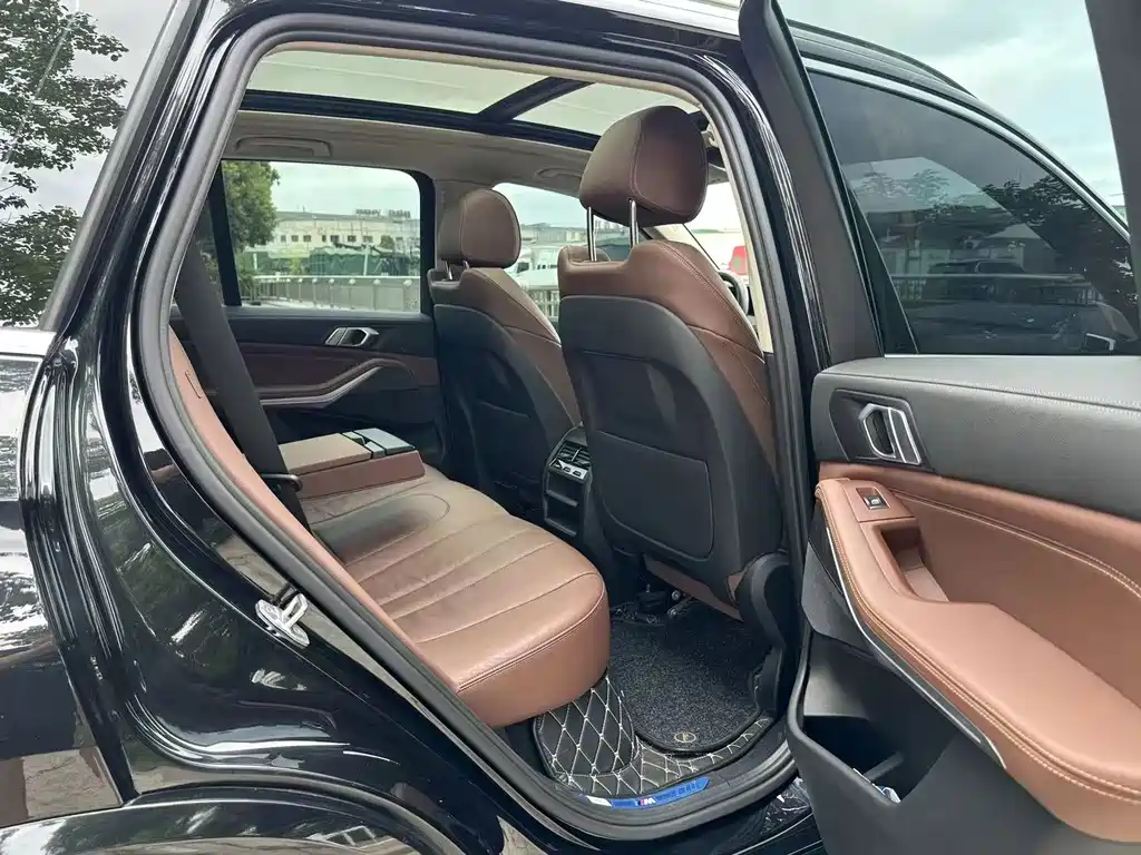 BMW X5 (Import) — миниатюра 6