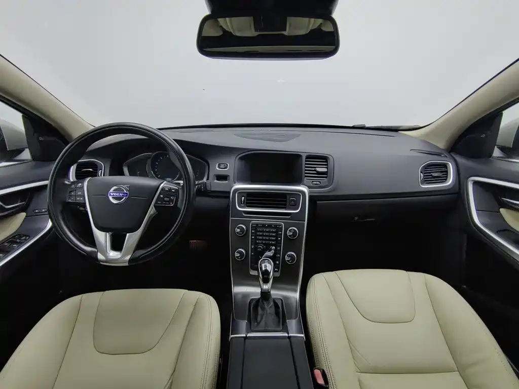 Volvo S60 — миниатюра 5