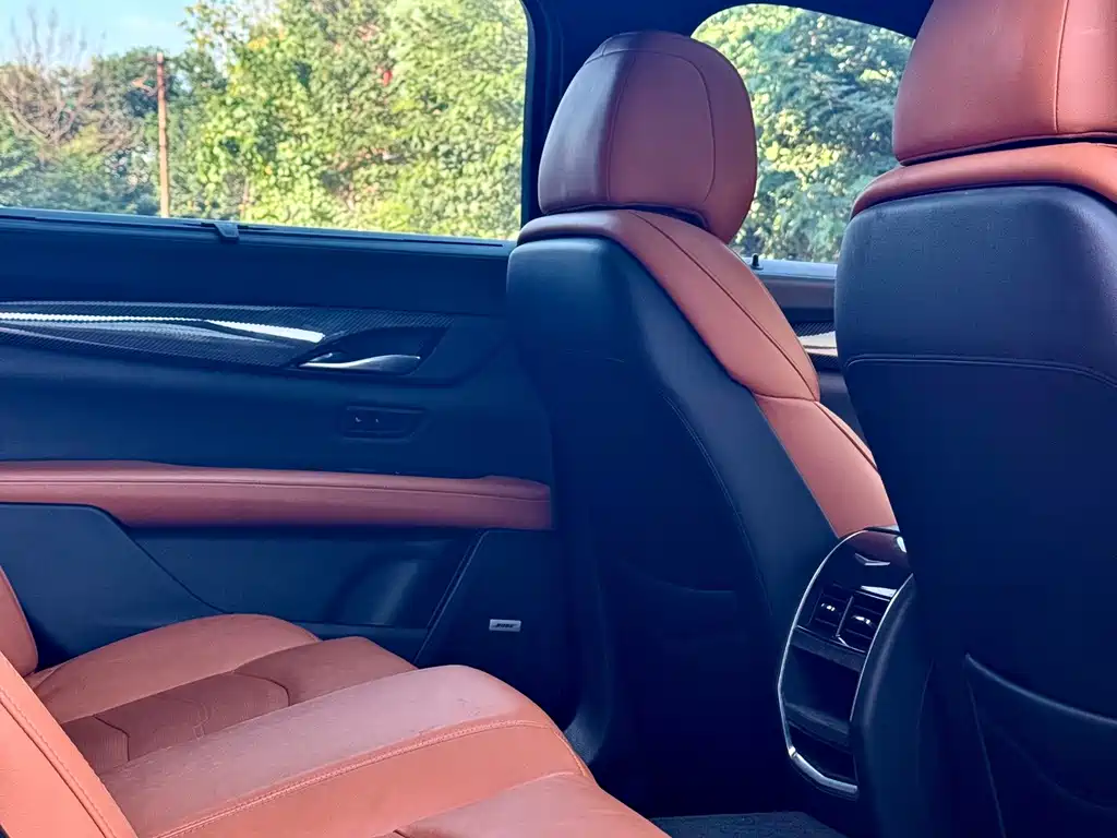 Cadillac CT6 — миниатюра 8