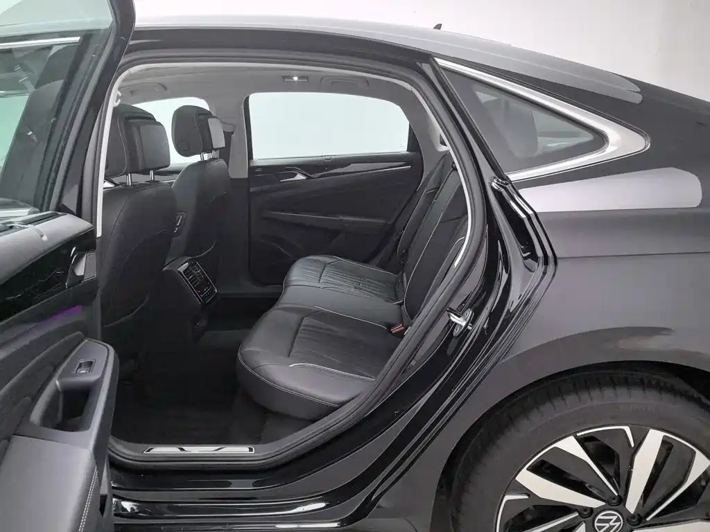 Volkswagen Passat — миниатюра 15