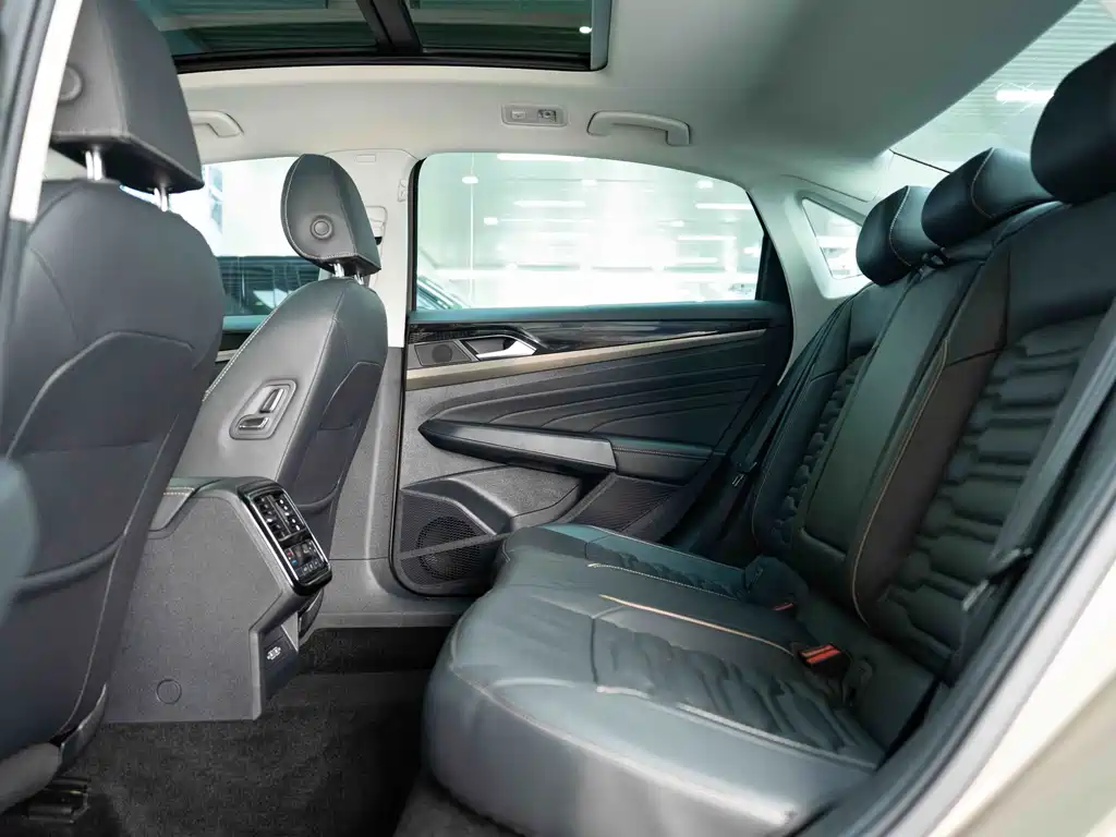 Volkswagen Passat — миниатюра 16