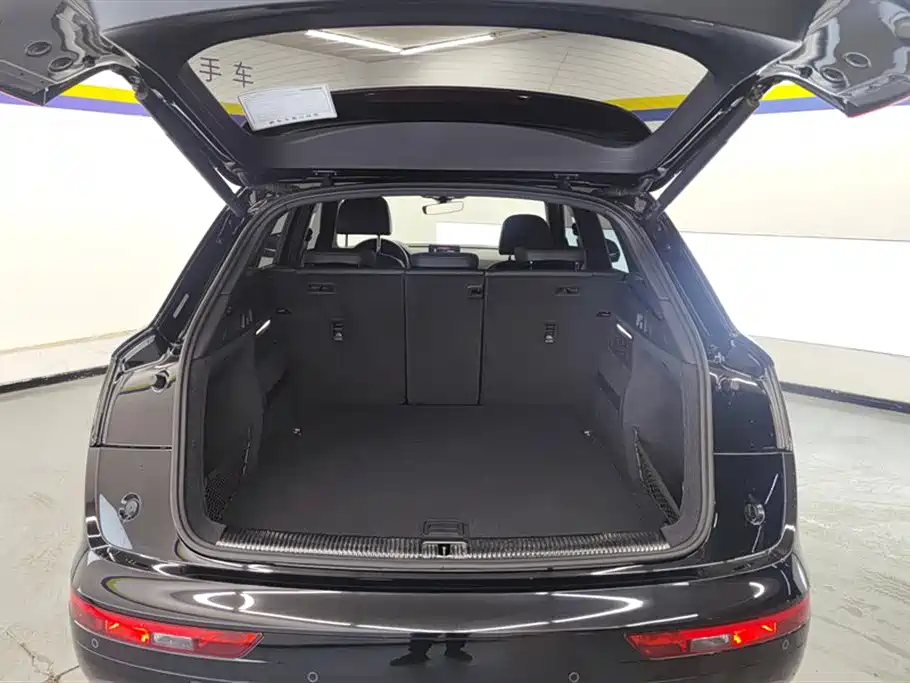 Audi Q5L 2020 40 TFSI