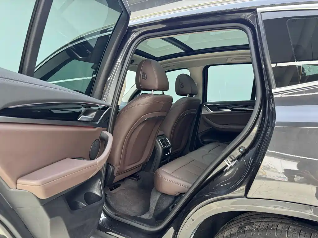 BMW X3 — миниатюра 5