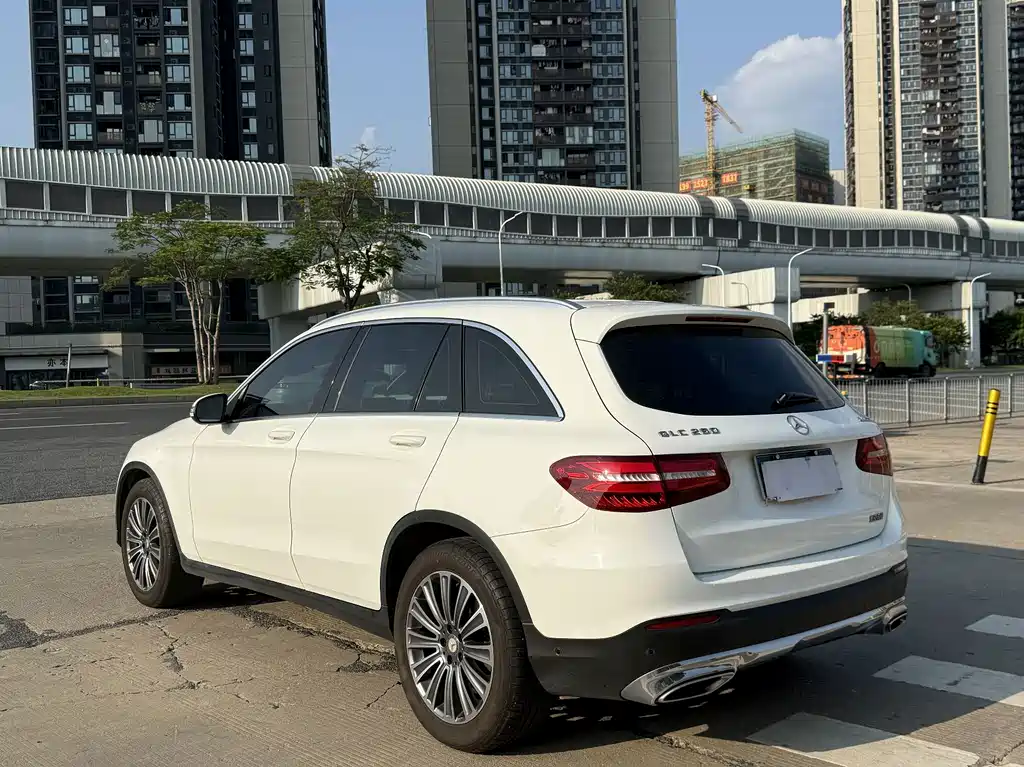 Mercedes-Benz GLC — миниатюра 3