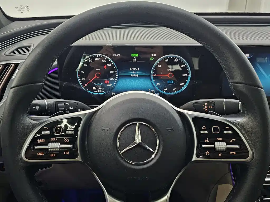 Mercedes-Benz EQC — миниатюра 5