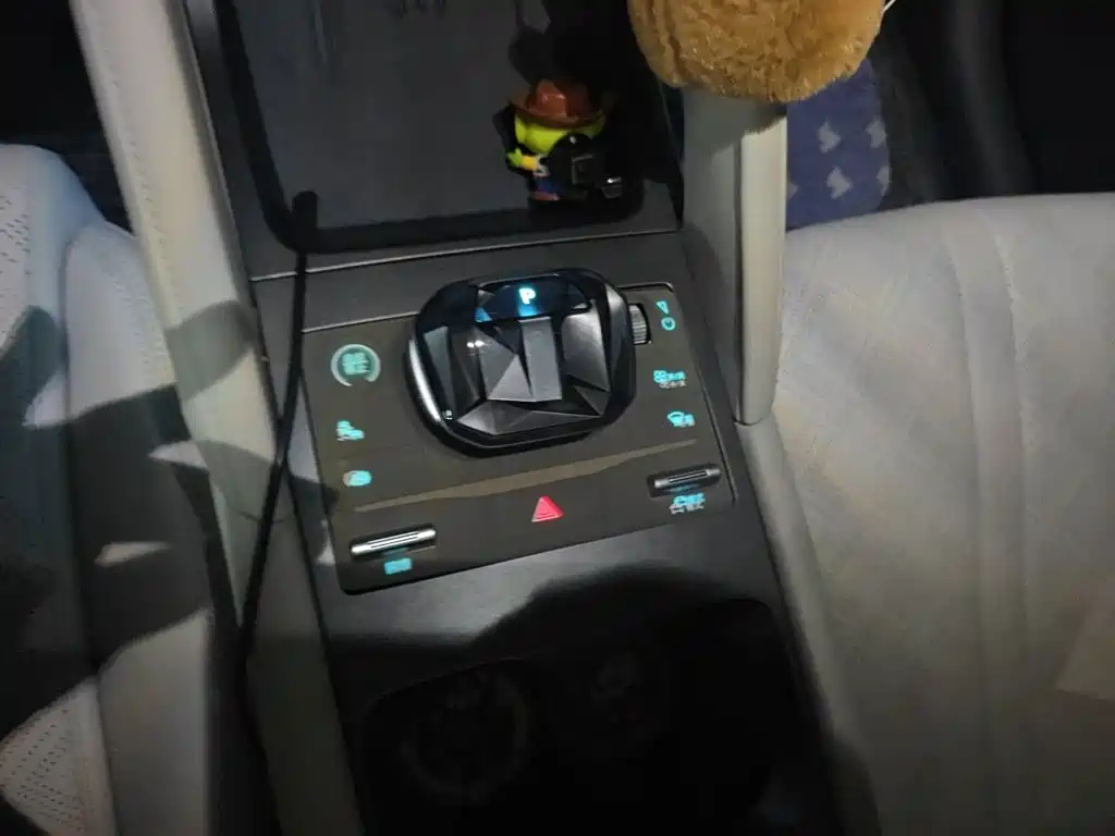 BYD Yuan UP — миниатюра 11