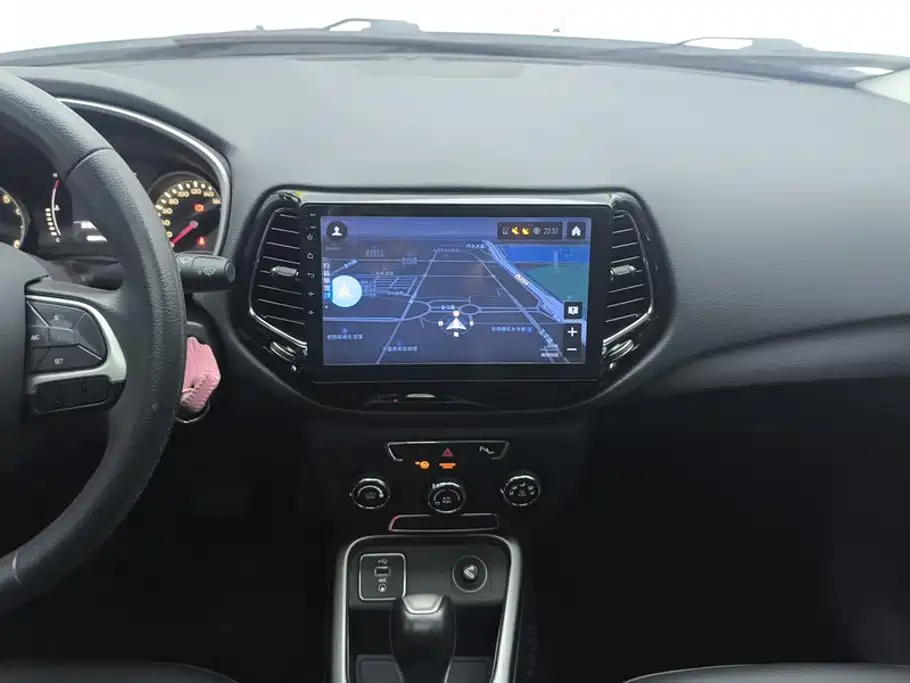 Jeep Compass — миниатюра 13