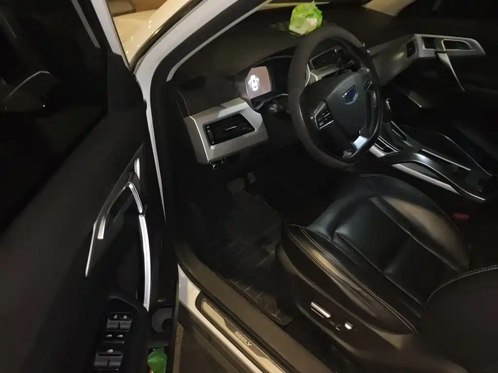 Geely Boyue — миниатюра 12